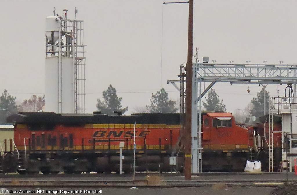 BNSF 8247